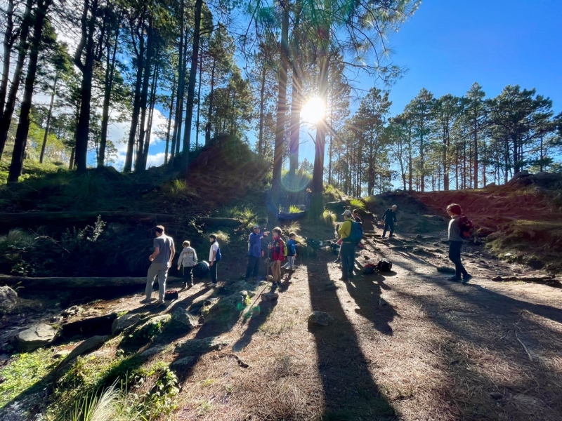 TREKKING EN VILLA ALPINA